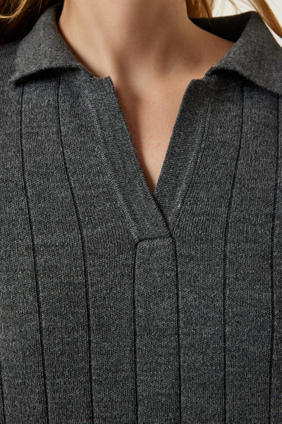 Happiness İstanbul Női sötétszürke pólógallér, nagyméretű kötöttáru ruha YY00178