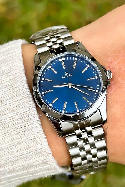 Reward Silver Color Stylish Design Women's Wristwatch