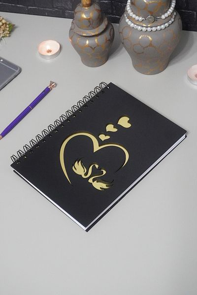markcat Σημειωματάριο Swan Love Design Μαύρο με Ξύλινο Κάλυμμα - Ατζέντα - Ημερολόγιο - Σημειωματάριο χωρίς γραμμή - Δώρο για τον εραστή