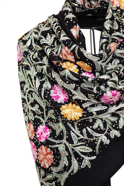 CASHMERE AND SİLK MAWLANA Şal din piatră brodat din caşmir modal