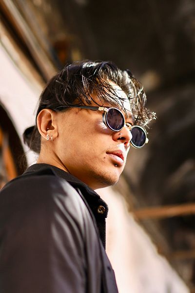 TomyHelf Oval Black Gold Frame Black Glass Unisex Sunglasses