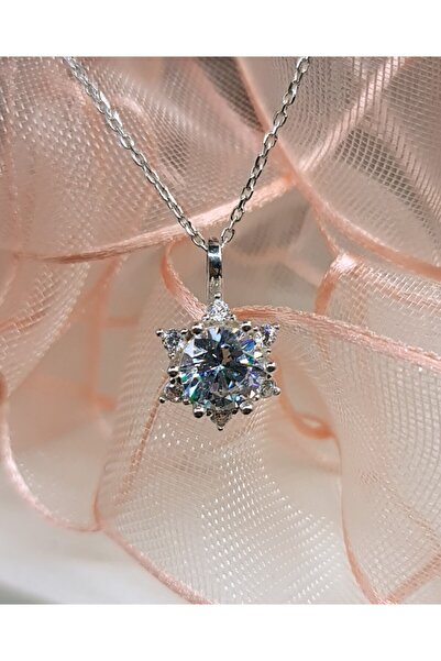 925 Ayar Gümüş Rodyumlu Karlar Kraliçesi Kolye