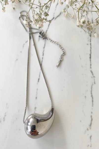 Pretty Drop Necklace