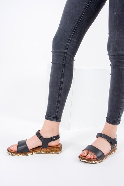 Fox Shoes صندل نسائي أسود F288061309