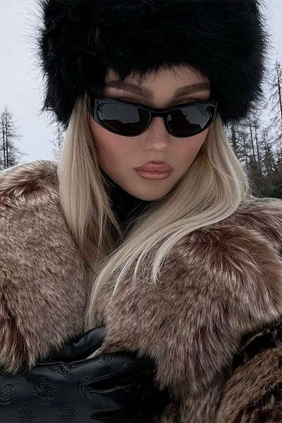 BAHELS Trend černá plyšová kožešinová čepice Kalpak