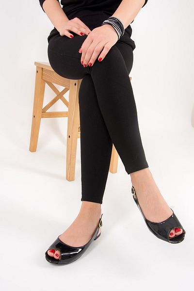 Fox Shoes صندل نسائي أسود B726104508