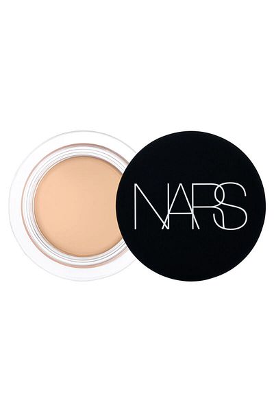 Nars SOFT MATTE COMPLETE-Hyaluronic Acid All-Day Matte Finish Concealer with Vitamin A&C&E