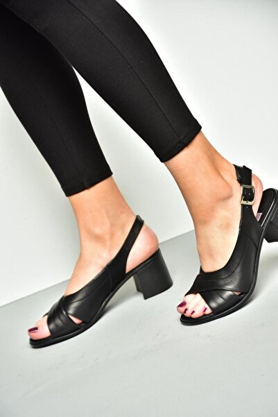 Fox Shoes P555452203 Black Genuine Leather Thick Heeled Women's Shoes