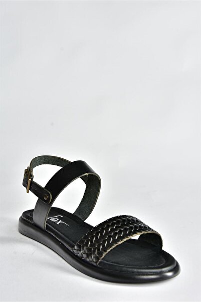 Fox Shoes Černé dámské sandály pro volný čas z pravé kůže P291013603