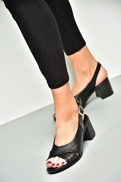 Fox Shoes P555452203 Black Genuine Leather Thick Heeled Women's Shoes