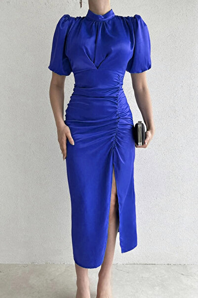 zks grup tekstil Жіноча сукня з атласу з драпірованими рукавами та розрізом