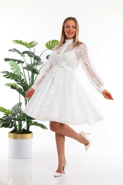 zks grup tekstil Rochie de seara marime mare cu nasturi din guipura frantuzeasca alba