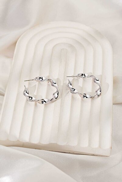 MRK أقراط نسائية لامعة ملتوية