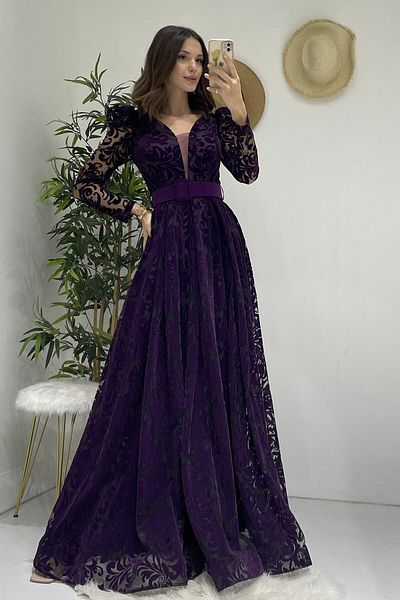 zks grup tekstil Γυναικείο βραδινό φόρεμα με μωβ Flock Print Plus Size με ζώνη
