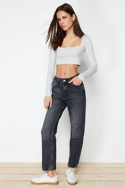 Trendyol Collection Czarne jeansy z wysokim stanem i prostymi nogawkami TWOAW24JE00061