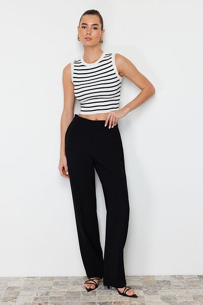 Trendyol Collection Ecru Crop pruhovaná úpletová tenká halenka TWOSS23BZ00584