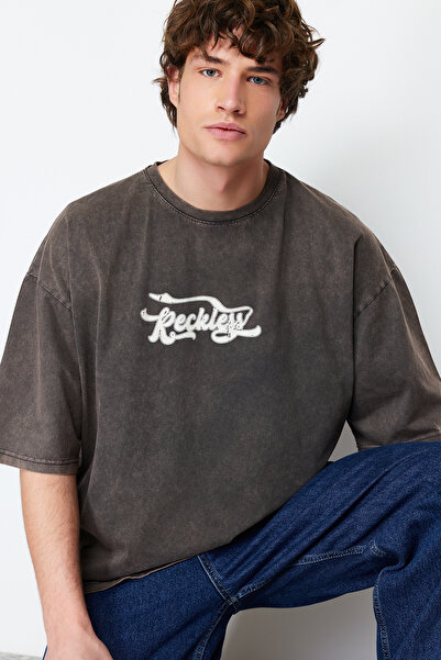 Trendyol Collection Υπερμεγέθη καφέ βαμβακερό μπλουζάκι - ξεθωριασμένο, 100% βαμβάκι - TMNSS24TS00120