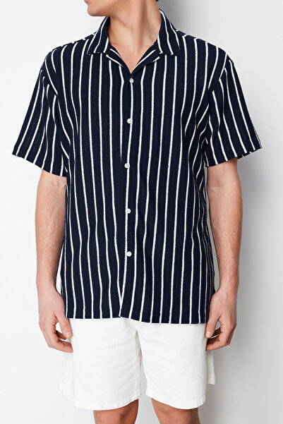 Trendyol Collection Розслаблений темно-синій смугастий светр-сорочка з коміром Apas TMNSS24GO00006