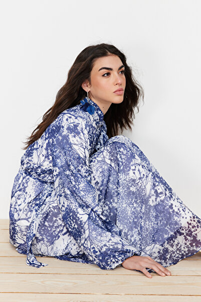 Trendyol Modest Rochie de seară lungă din șifon, căptușită cu model floral albastru TCTSS24EB00040