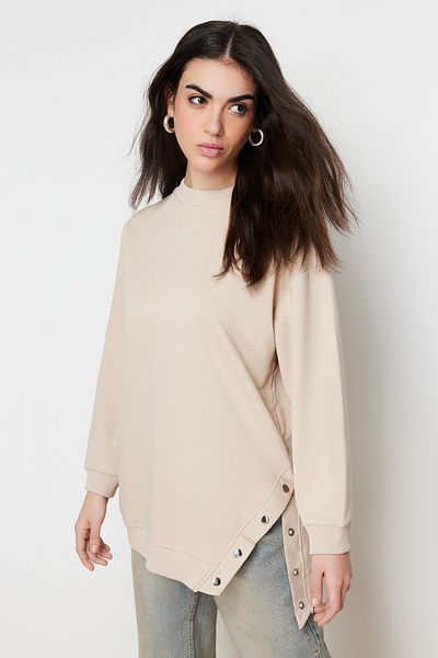 Trendyol Modest Pletená mikina s detailem kamínkového cvočku TCTSS24TW00003