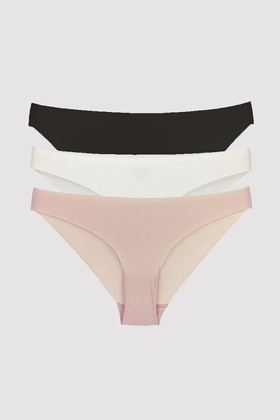 Pierre Cardin Ekrü-púderfekete női bugyi szett 3 részes - nyommentes, pamut háló 2835