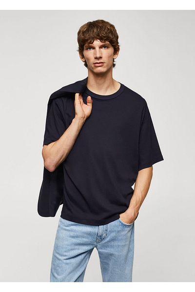 MANGO Man Bequem geschnittenes T-Shirt aus 100 % Baumwolle
