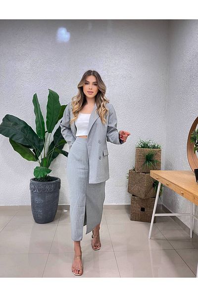 ZF BUTİK OVERSIZED ANZUGKLEID MIT GESTREIFTEM ROCK