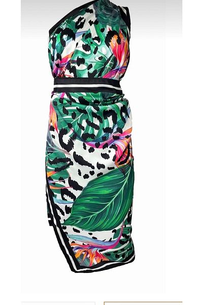 Pukka Boz Pareo Leaf Pattern 100*150 Cm Shiny Fabric No Inner Display