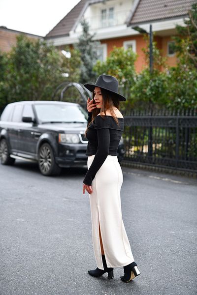 pooqz Long Skirt with Side Slits