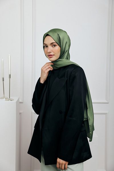 Modakaşmir ديفور سلسلة الساتان شال كاكي