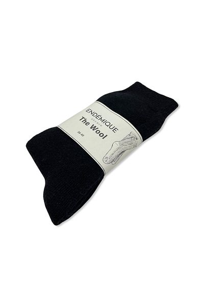 Endemique Studio Endémique Studio The Wool جوارب نسائية سوداء عادية