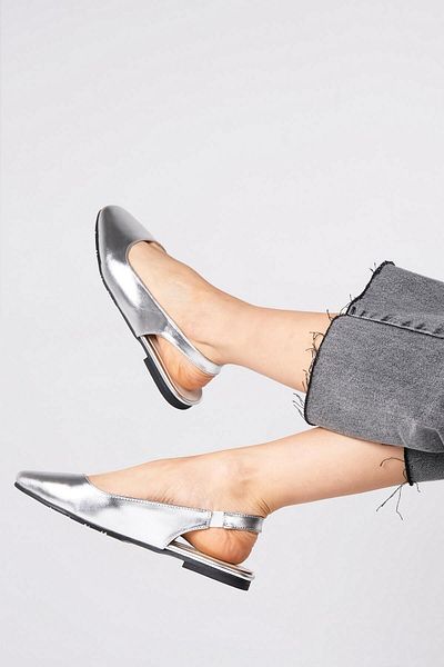 Mio Gusto Ally Silver Color Open Back Dámské ploché balerínky