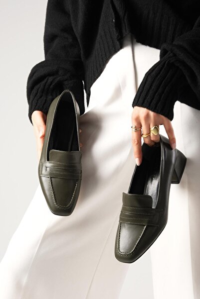 Mio Gusto Cecille Green Color Blunt Toe Short Heeled Women's Shoes