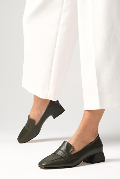 Mio Gusto Cecille Green Color Blunt Toe Short Heeled Women's Shoes