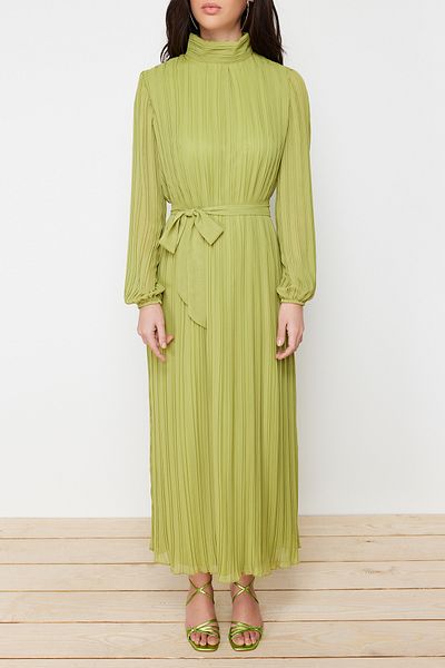 Trendyol Modest Ölgrünes, plissiertes, gewebtes, gefüttertes Chiffonkleid TCTSS24DB00040