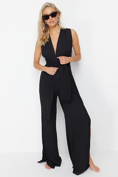 Trendyol Collection Schwarzer gewebter Overall mit Gürtel TBESS23TU00010