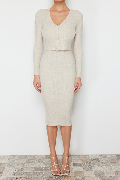 Trendyol Collection Tricotaj Midi drepte bej - TWOSS21EL0208 Rochie