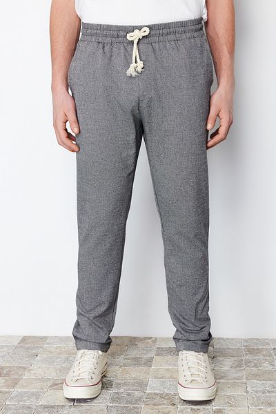 Trendyol Collection Schwarze Hose mit doppeltem Bein und elastischem Bund, TMNSS22PL0029