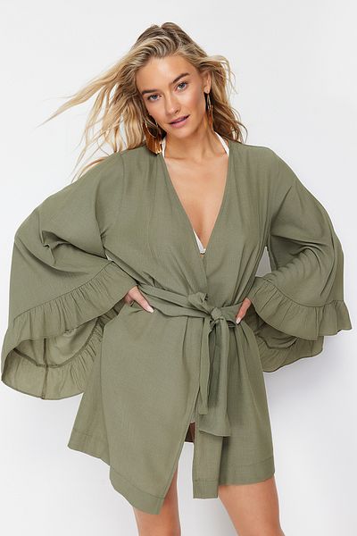 Trendyol Collection Khakifarbener, gewebter Mini-Volant-Kimono und -Kaftan mit Gürtel TBESS21KM0002