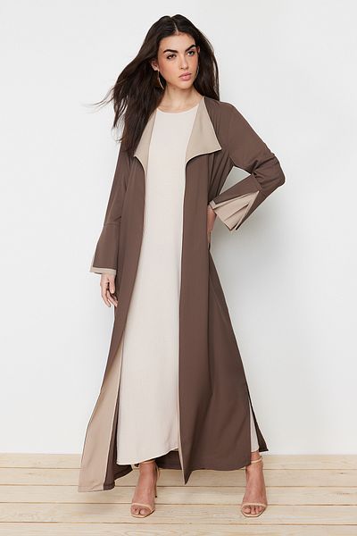Trendyol Modest Braune, steinfarbene, lange, gewebte Aerobin-Kappe & Ferace & Abaya TCTSS24KF00011