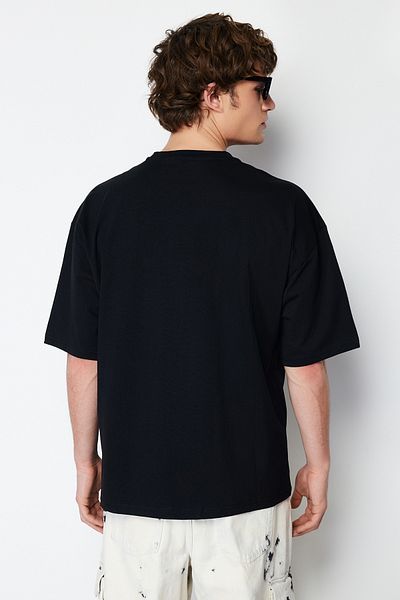 Trendyol Collection Μαύρο oversize βαμβακερό μπλουζάκι με λεπτομέρεια κεντήματος - TMNSS21TS3685