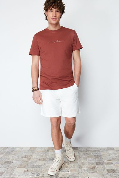 Trendyol Collection Κείμενο εμπριμέ καφέ βαμβακερό μπλουζάκι - κανονική κοπή TMNSS21TS0808