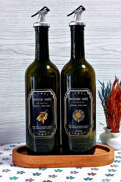 Tilbe Home Set of 2 750 Ml Oil Pot Oil Pot with Wooden Stand Marasca Olive Oil Liquid Bottle with Silver Lid
