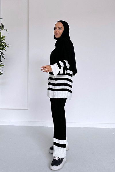 Ka Hijab Double Color Striped Hijab Knitwear Set - Black
