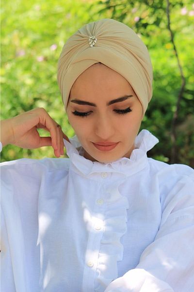 tessetür Bone diyarı Stone Detailed Ready Bonnet Ecru