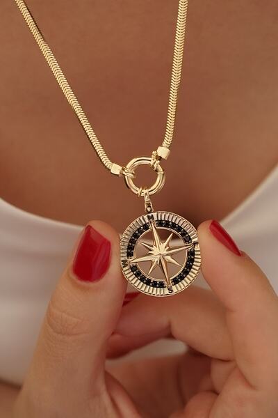 ALTINTAŞ KUYUMCULUK Siyah Taşlı Altın Pusula Kolye Ucu