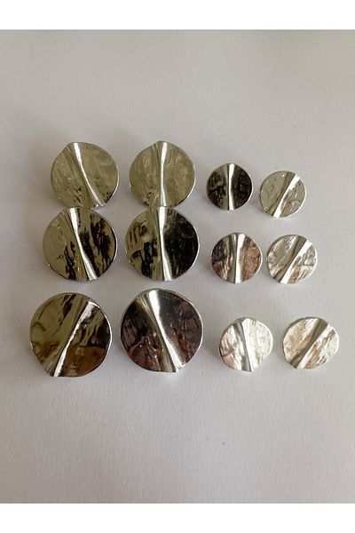 aensia Silver Special Design Embossed Button - Line Detailed, 12 Pack (6 Large + 6 Small)