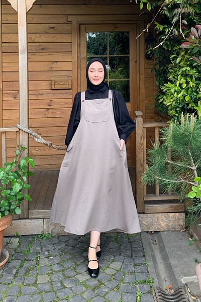 Ceylan Otantik Mink Linen Skirt Salopet & Black Classic Collar Crop Shirt