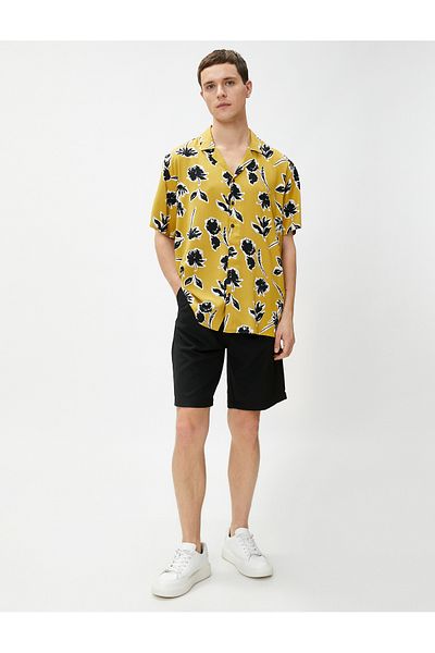 Koton Vintage-Hemd mit kurzen Ärmeln, Blumenmuster und Button-Up-Kragen