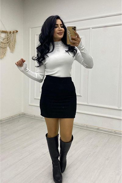 BERİ BUTİK Bluză de tricotaj cu jumătate de gât cu pietre strălucitoare albe